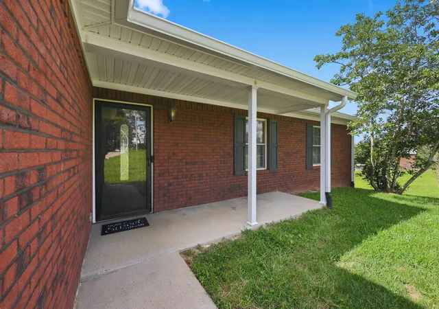 Photo 4 of Single family home for sale at 31 Chandler Wy, Lancaster, KY 40444 | MLS# 26022940 | Listing updated on 2026-09-30