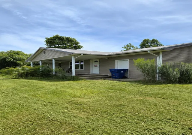 Photo 2 of Single family home for sale at 1288 Marsh Crk Rd, Strunk, KY 42649 | MLS# 26022746 | Listing updated on 2026-08-21