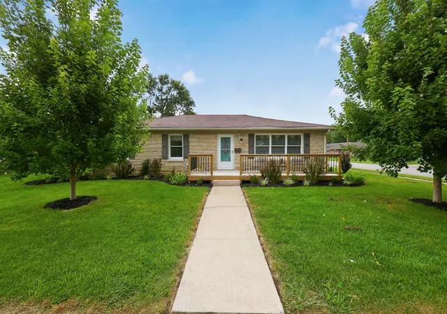 Photo 1 of Single family home for sale at 627 Greenbriar Dr, Harrodsburg, KY 40330 | MLS# 26022754 | Listing updated on 2026-08-21