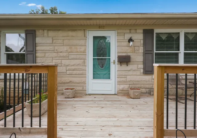 Photo 3 of Single family home for sale at 627 Greenbriar Dr, Harrodsburg, KY 40330 | MLS# 26022754 | Listing updated on 2026-08-21