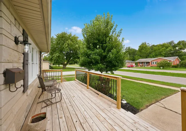 Photo 4 of Single family home for sale at 627 Greenbriar Dr, Harrodsburg, KY 40330 | MLS# 26022754 | Listing updated on 2026-10-04