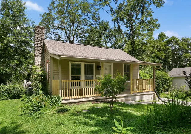 Photo 3 of Single family home for sale at 3 Nunnelly Ct, Winchester, KY 40391 | MLS# 26022771 | Listing updated on 2026-09-10