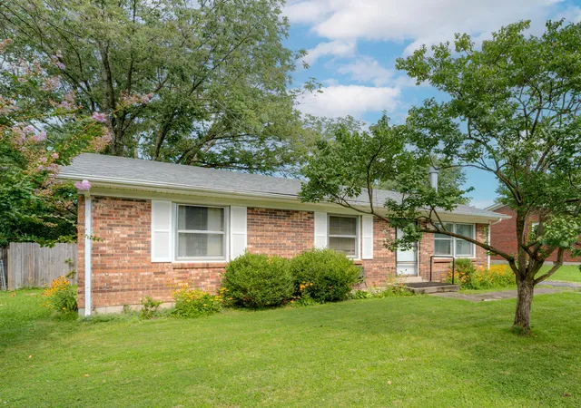 Photo 3 of Sale Pending at 3598 Niagara Dr, Lexington, KY 40517 | MLS# 26022775 | Listing updated on 2026-08-29