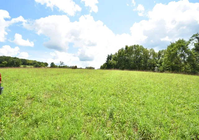 Photo 4 of Sale Pending at 900 A T Dean Rd, Harrodsburg, KY 40330 | MLS# 26022769 | Listing updated on 2026-09-05