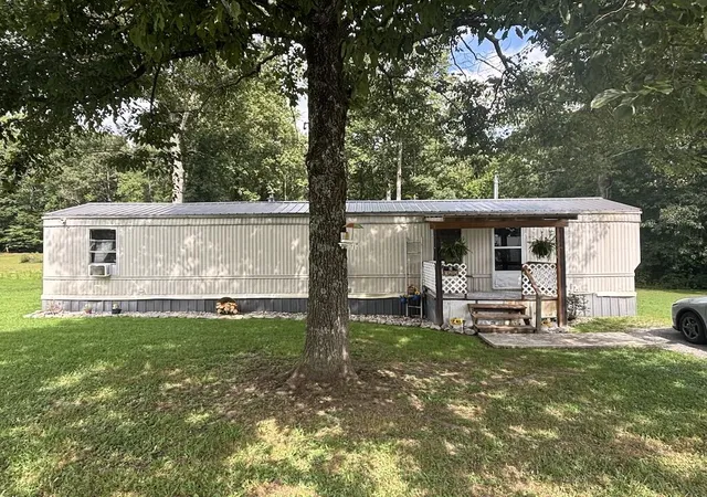 Photo 1 of Single family home for sale at 271 Geneva Dr, Russell Springs, KY 42642 | MLS# 26022791 | Listing updated on 2026-08-21