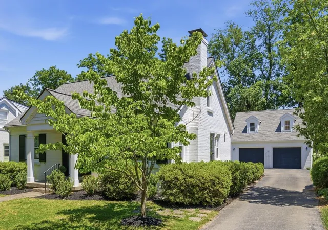 Photo 2 of Single family home for sale at 1221 Providence Ln, Lexington, KY 40502 | MLS# 26022794 | Listing updated on 2026-09-14