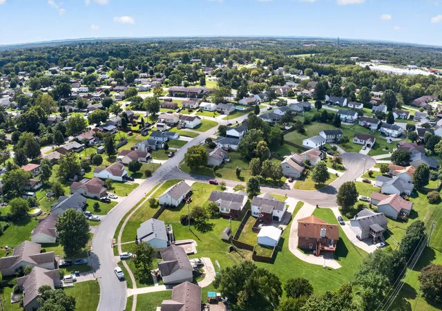 Photo 32 of Single family home for sale at 204 Lindsey Ct, Winchester, KY 40391 | MLS# 26023105 | Listing updated on 2026-09-08