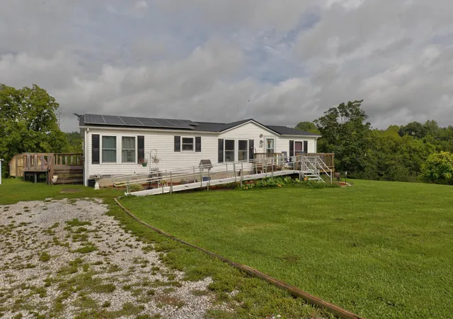 Photo 3 of Single family home for sale at 164 Summer Ridge Rd, Mt Sterling, KY 40353 | MLS# 26022816 | Listing updated on 2026-09-11