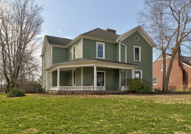 Photo 1 of Single family home for sale at 410 W High St, Mt Sterling, KY 40353 | MLS# 26022799 | Listing updated on 2026-08-26
