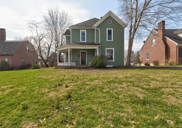 Photo 2 of Single family home for sale at 410 W High St, Mt Sterling, KY 40353 | MLS# 26022799 | Listing updated on 2026-08-26
