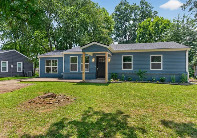Photo 1 of Sale Pending at 2318 Allen Dr, Lexington, KY 40505 | MLS# 26022807 | Listing updated on 2026-08-26