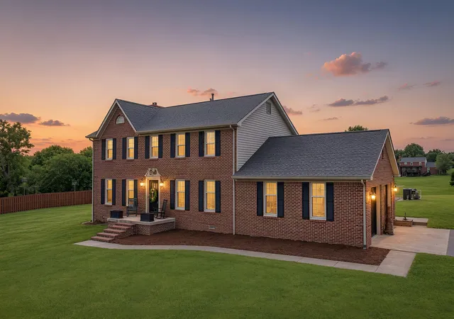 Photo 3 of Sale Pending at 364 Northland Dr, Paris, KY 40361 | MLS# 26022855 | Listing updated on 2026-09-04