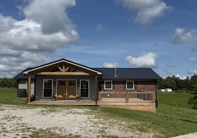 Photo 4 of House for sale at 5820 Kentucky 39, Crab Orchard, KY 40419 | MLS# 26022813 | Listing updated on 2026-10-13