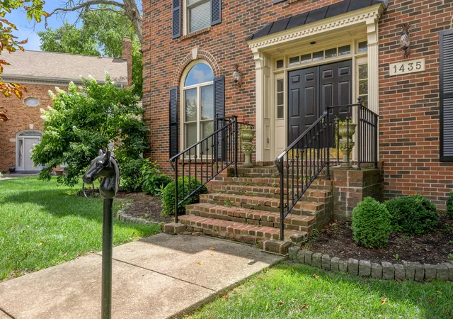 Photo 3 of Sale Pending at 1435 Sugar Maple Ln, Lexington, KY 40511 | MLS# 26022923 | Listing updated on 2026-10-13