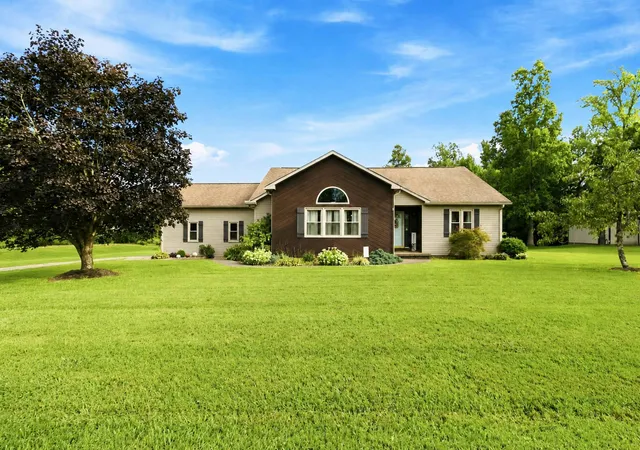 Photo 1 of Single family home for sale at 106 Standau Rd, London, KY 40744 | MLS# 26022875 | Listing updated on 2026-08-21