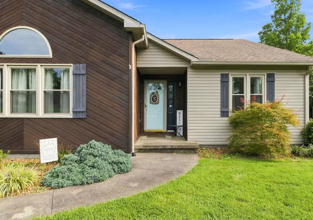 Photo 3 of Single family home for sale at 106 Standau Rd, London, KY 40744 | MLS# 26022875 | Listing updated on 2026-08-21
