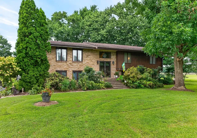 Photo 1 of Single family home for sale at 2665 Berea Rd, Lexington, KY 40511 | MLS# 26022838 | Listing updated on 2026-08-21