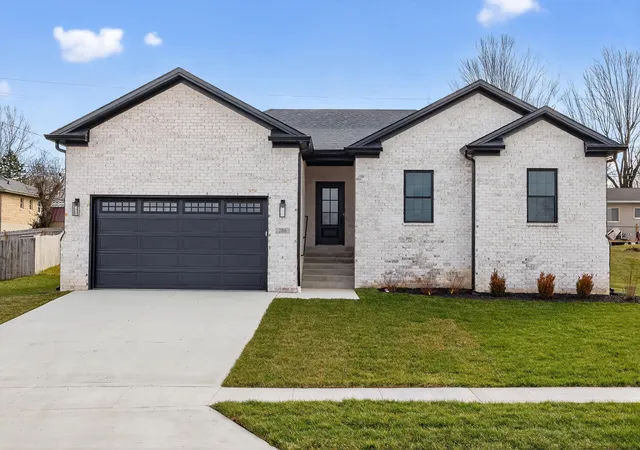 Photo 1 of Single family home for sale at 206 Jett Dr, Winchester, KY 40391 | MLS# 26022825 | Listing updated on 2026-08-21
