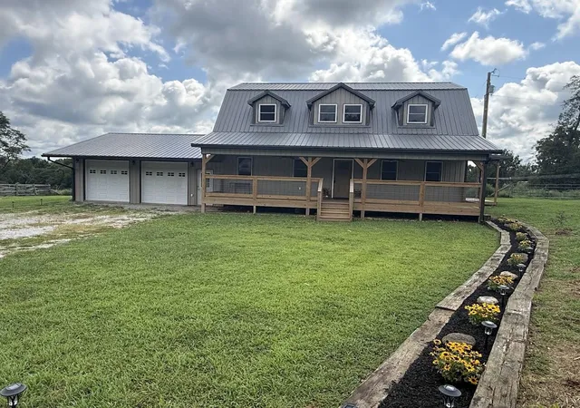 Single family home for sale at 5700 Kentucky 39, Crab Orchard, KY 40419 | MLS# 26022832