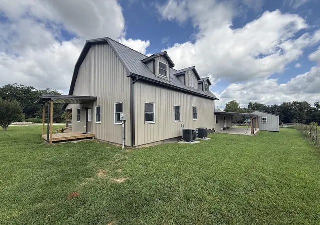 Photo 3 of Single family home for sale at 5700 Kentucky 39, Crab Orchard, KY 40419 | MLS# 26022832 | Listing updated on 2026-10-13