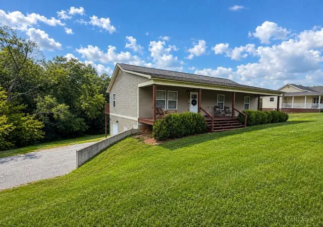 Photo 1 of Single family home for sale at 63 Meade Ln, Eubank, KY 42567 | MLS# 26022887 | Listing updated on 2026-08-24