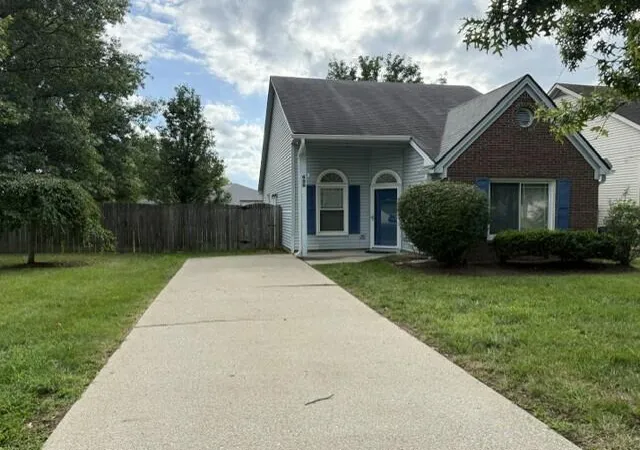 Photo 1 of Single family home for sale at 620 Princeton Cir, Lexington, KY 40517 | MLS# 26022942 | Listing updated on 2026-08-22