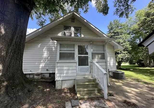 Photo 18 of Sale Pending at 2936 Clark St, Paducah, KY 42001 | MLS# 26022910 | Listing updated on 2026-09-09