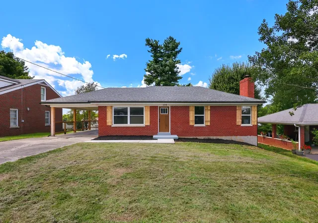 Photo 1 of Single family home for sale at 126 Hill N Dale Dr, Lancaster, KY 40444 | MLS# 26022919 | Listing updated on 2026-09-15