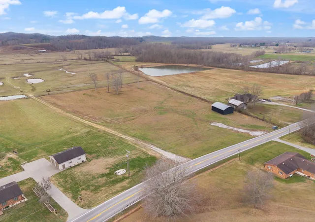 Photo 3 of Sale Pending at 0000 E Laurel Rd, London, KY 40741 | MLS# 26022889 | Listing updated on 2026-09-07