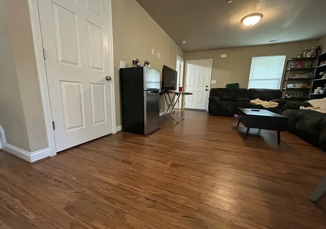 Photo 3 of Single family home for sale at 115 Suburban Ct, Lexington, KY 40503 | MLS# 26022955 | Listing updated on 2026-08-31