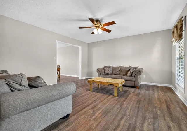 Photo 3 of Sale Pending at 203 Primrose Cir, Richmond, KY 40475 | MLS# 26022932 | Listing updated on 2026-09-12