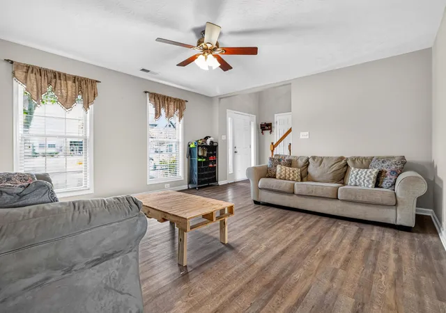 Photo 4 of Sale Pending at 203 Primrose Cir, Richmond, KY 40475 | MLS# 26022932 | Listing updated on 2026-09-12