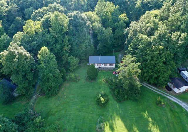Single family home for sale at 335 Smallwood Rd, Stanton, KY 40380 | MLS# 26023042