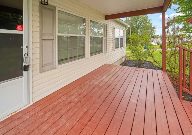 Photo 4 of Sale Pending at 21 Louis Waddle Rd, Science Hill, KY 42553 | MLS# 26022951 | Listing updated on 2026-08-24