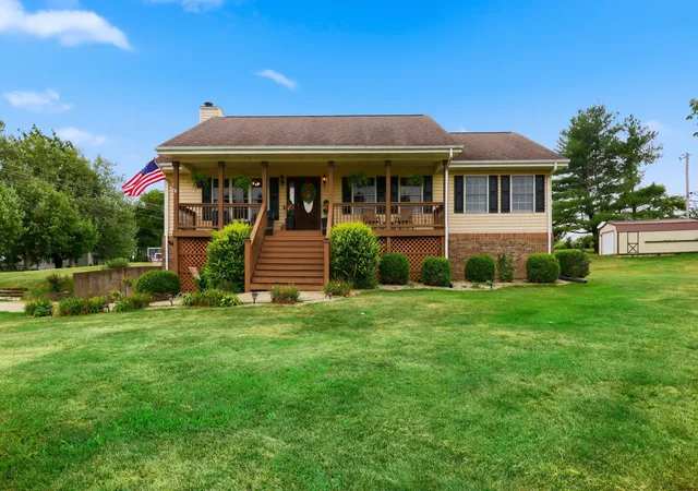 Photo 2 of Sale Pending at 2195 Pretty Run Rd, Winchester, KY 40391 | MLS# 26022948 | Listing updated on 2026-08-31