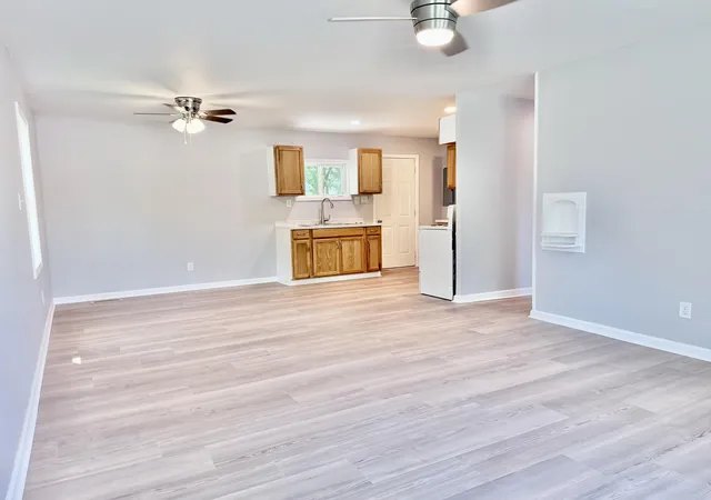 Photo 3 of Single family home for sale at 401 Sylvan Ter, Hopkinsville, KY 42240 | MLS# 26022960 | Listing updated on 2026-08-24