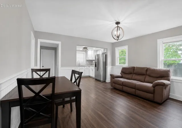 Photo 3 of Single family home for sale at 323 W High St, Mt Sterling, KY 40353 | MLS# 26022953 | Listing updated on 2026-08-27