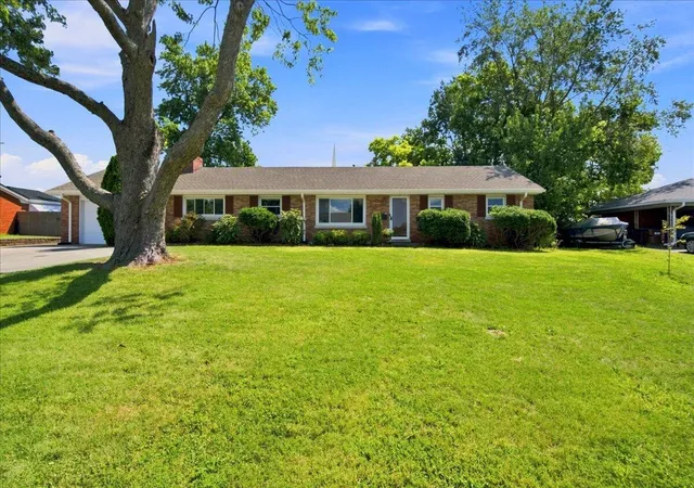 Photo 1 of Single family home for sale at 1678 Traveller Rd, Lexington, KY 40504 | MLS# 26022950 | Listing updated on 2026-09-16