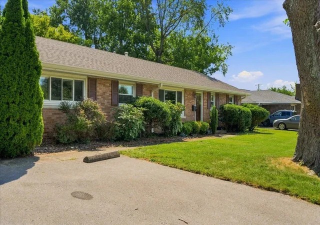 Photo 4 of Single family home for sale at 1678 Traveller Rd, Lexington, KY 40504 | MLS# 26022950 | Listing updated on 2026-09-16