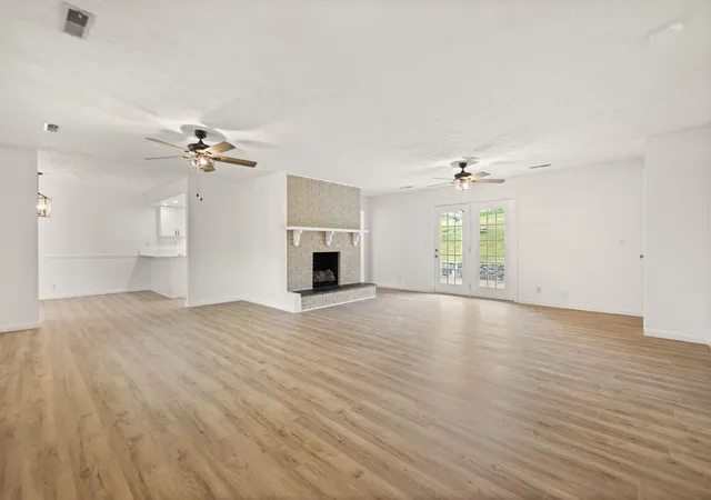 Photo 4 of Sale Pending at 425 Parker Memorial Dr, Olive Hill, KY 41164 | MLS# 26022966 | Listing updated on 2026-08-23