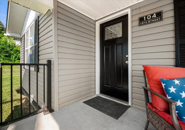 Photo 3 of Single family home for sale at 104 W 14Th St, Corbin, KY 40701 | MLS# 26022983 | Listing updated on 2026-08-23