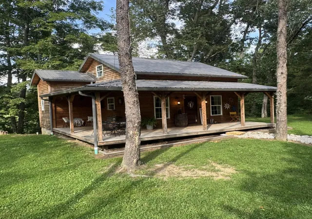 Photo 1 of Land for sale at 504 Sang Branch Rd, Irvine, KY 40336 | MLS# 26023117 | Listing updated on 2026-09-07