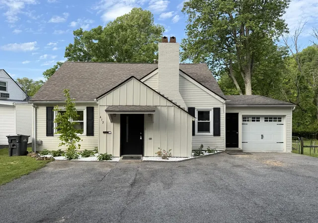 Photo 1 of Single family home for sale at 417 N Wilson Ave, Morehead, KY 40351 | MLS# 26023018 | Listing updated on 2026-08-24