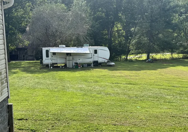 Photo 3 of Sale Pending at 1302 Stoney Fork Rd, Corbin, KY 40701 | MLS# 26023134 | Listing updated on 2026-09-02