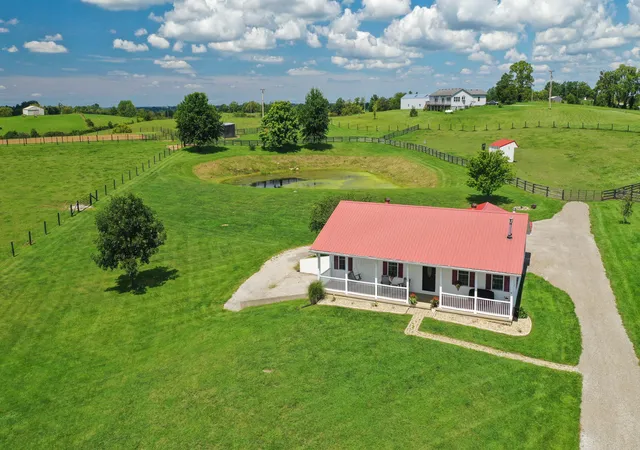 Photo 1 of Single family home for sale at 1005 Waits Rd, Cynthiana, KY 41031 | MLS# 26023028 | Listing updated on 2026-09-01