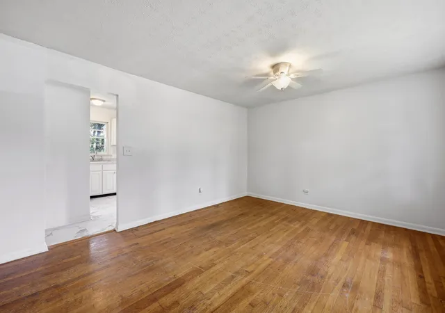 Photo 3 of Single family home for sale at 345 Larkwood Dr, Lexington, KY 40509 | MLS# 26023041 | Listing updated on 2026-10-13