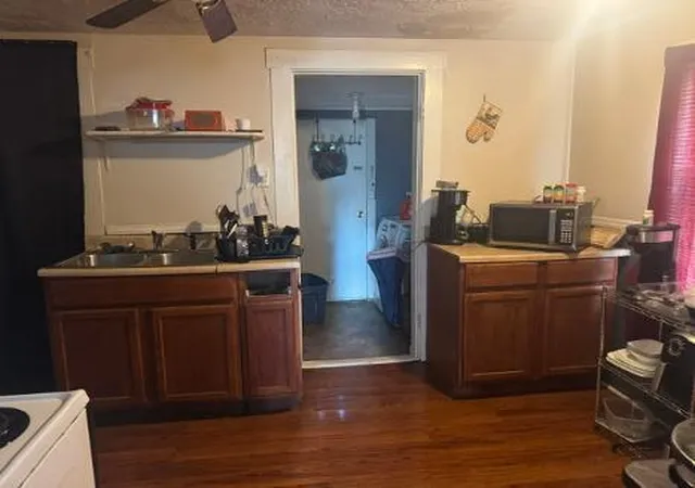 Photo 3 of Single family home for sale at 440 W Pleasant St, Cynthiana, KY 41031 | MLS# 26023047 | Listing updated on 2026-09-10