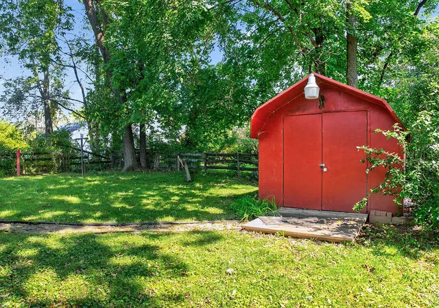 Photo 52 of Sale Pending at 104 College St, Millersburg, KY 40348 | MLS# 26023070 | Listing updated on 2026-09-09