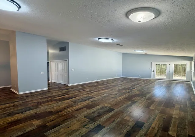 Photo 4 of Single family home for sale at 2700 Whitwood Pl, Lexington, KY 40509 | MLS# 26023521 | Listing updated on 2026-10-13