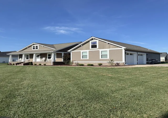 Photo 3 of Sale Pending at 2141 Rob Mason Rd, Murray, KY 42071 | MLS# 26023148 | Listing updated on 2026-08-26